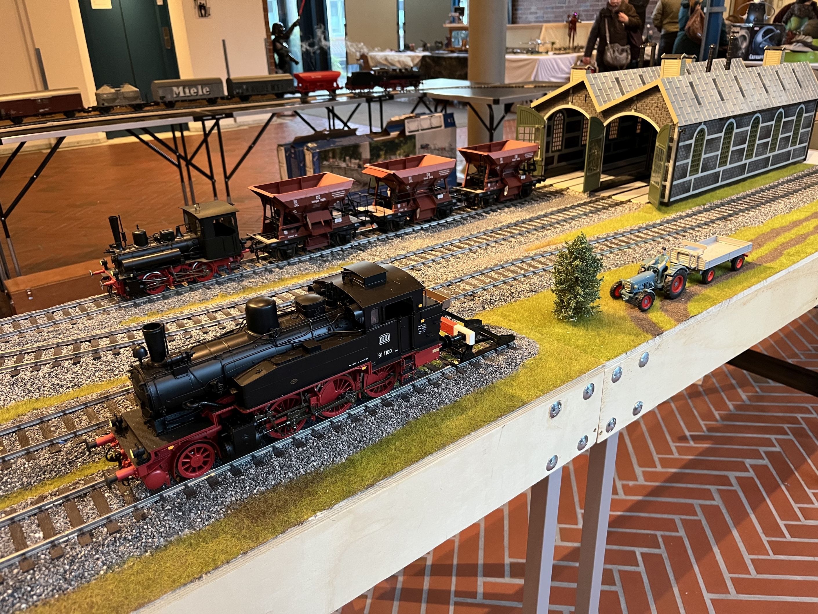 Modellbahn in großen Maßstab